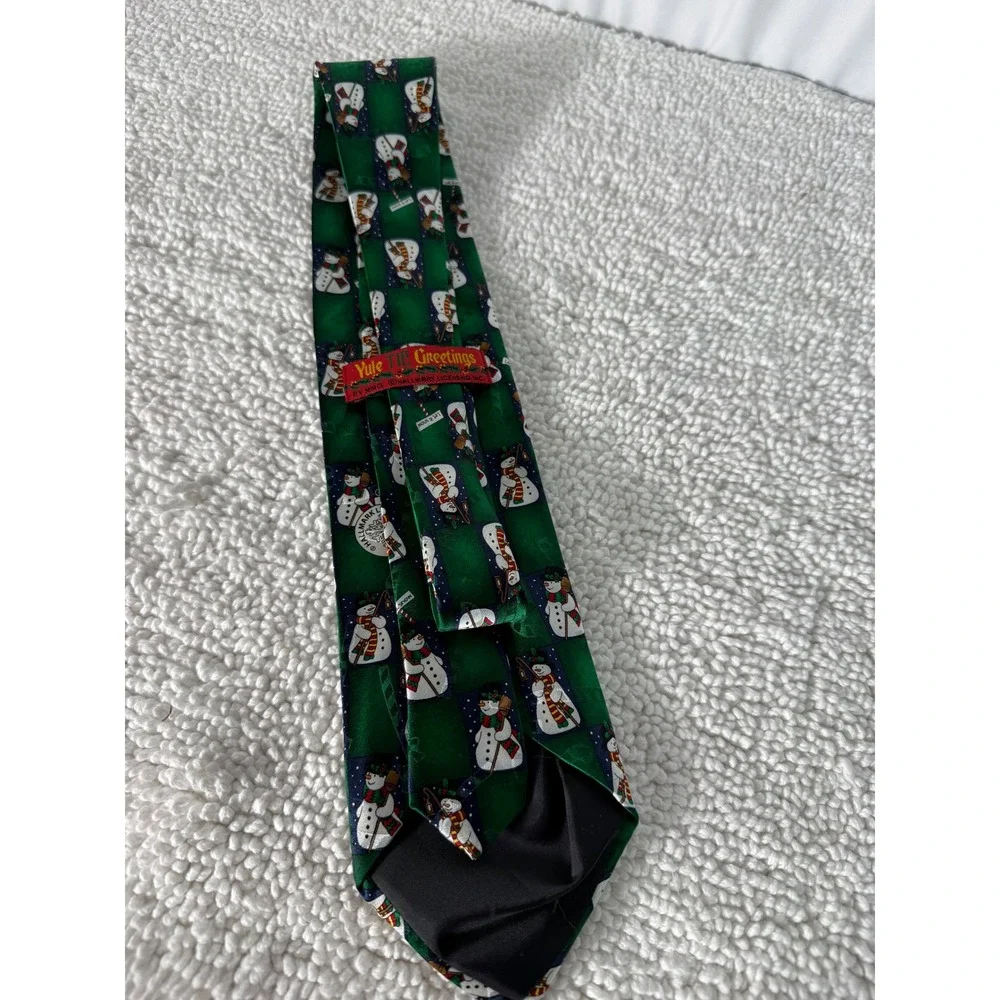 Hallmark Yule Tie Greetings Snowman Pattern Green Silk Men's‎ Necktie